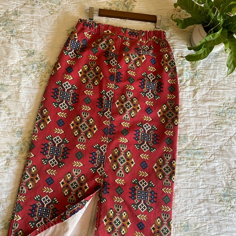 Gotcha Covered Aztec Print Skirt